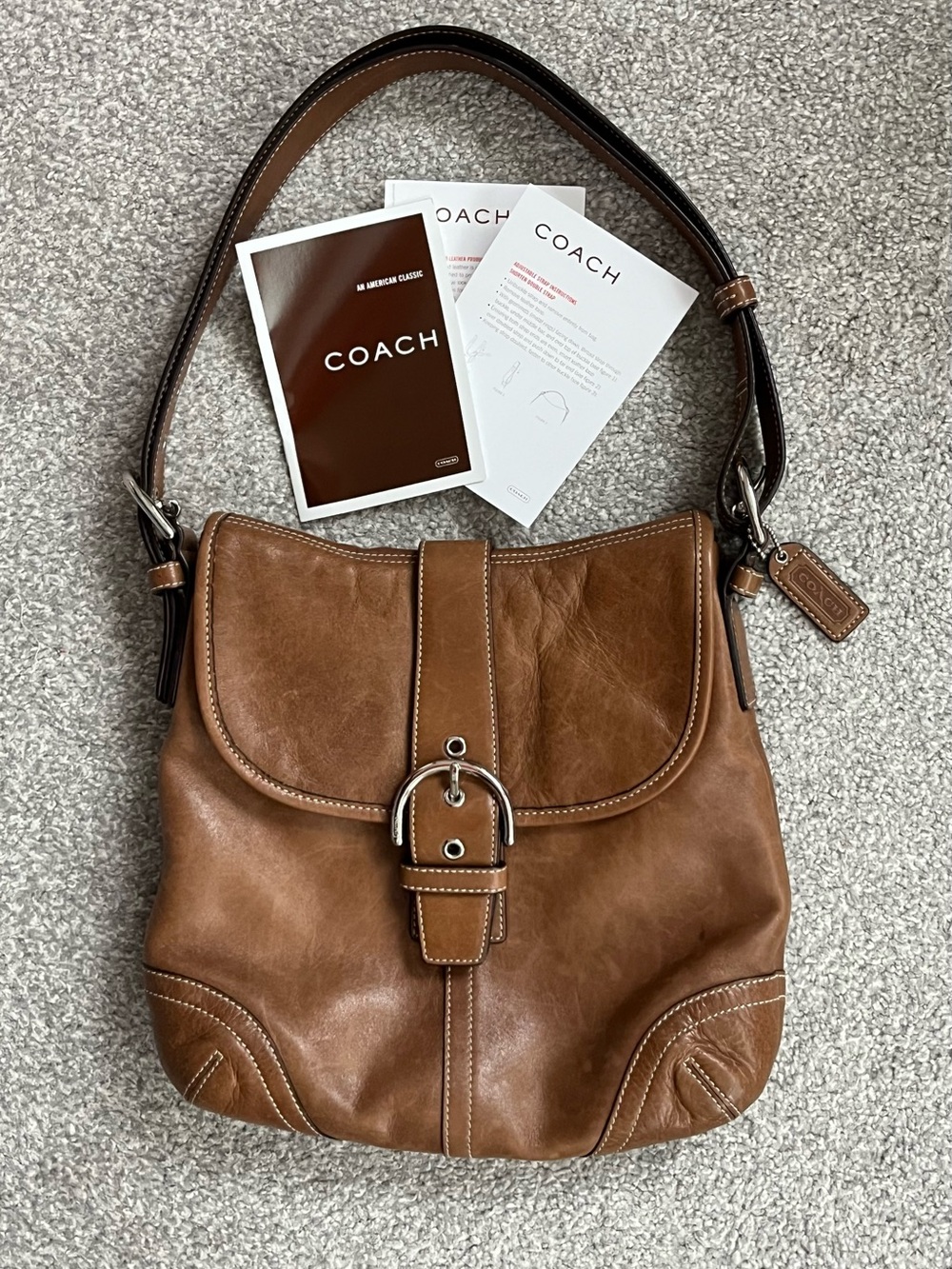 EUC Coach SoHo Y2K Vintage Tan Leather Buckle Shoulder Bag